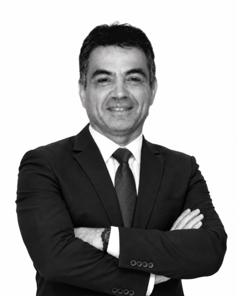Doç. Dr. Hasan Karslıoğlu