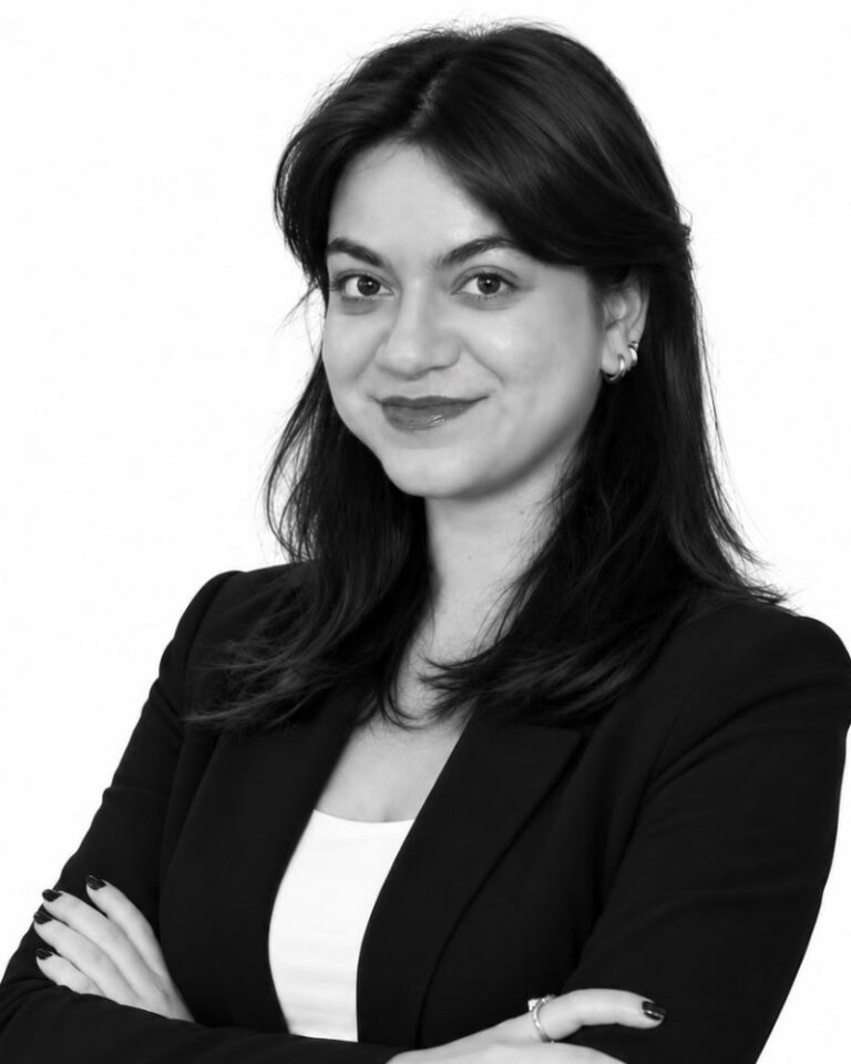 Zeynep Ayhan